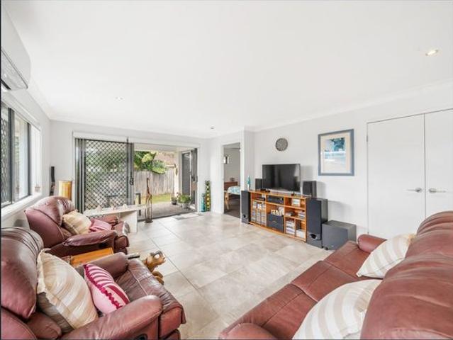 Modern Low Maintenance Living in a Convenient Morayfield Location