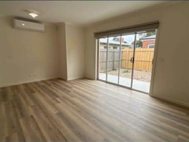 Modern, Low Maintenance Living in a Convenient Norlane Location