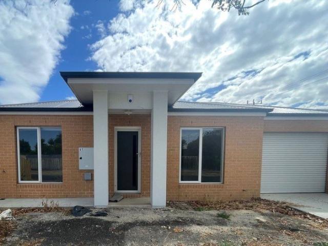 Modern, Low Maintenance Living in a Convenient Norlane Location*under offer