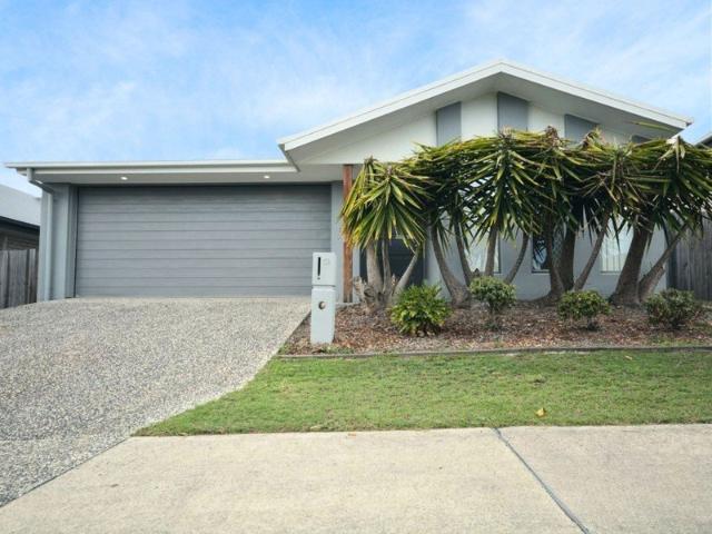 Modern, low maintenance living in a family friendly pocket of Logan Reserve