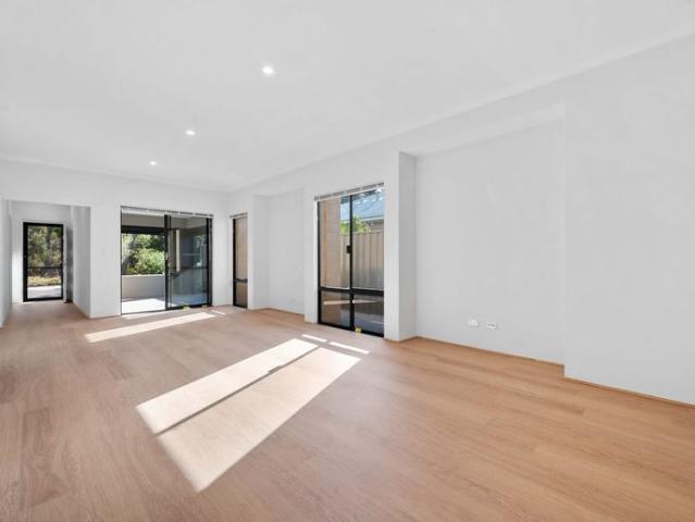 Modern, Low Maintenance Living in a Peaceful Natural Setting