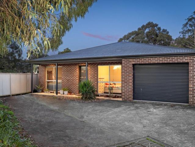 Modern, Low Maintenance Living in a Peaceful Court Setting