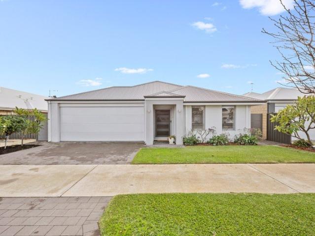 Modern, low maintenance living in a peaceful Erskine location
