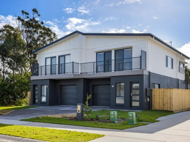 Modern Low Maintenance Living in a Peaceful Tanilba Bay Location