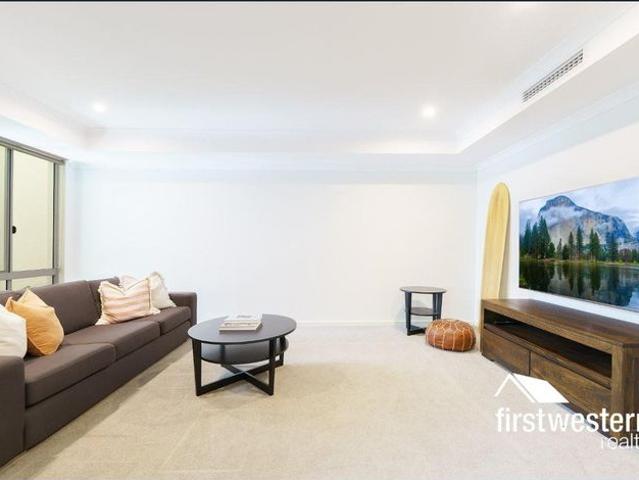 Modern, low maintenance living in a premium Churchlands location