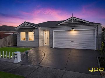 Modern, Low Maintenance Living in a Prime Cranbourne Location