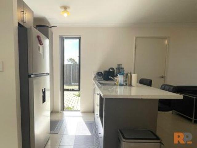 Modern & Low Maintenance Living in a Prime Ellenbrook Location