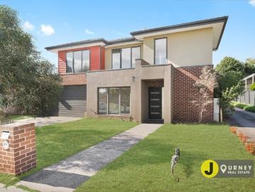 Modern, Low Maintenance Living in a Prime Hampton Park Location! OWN DRIVEWAY