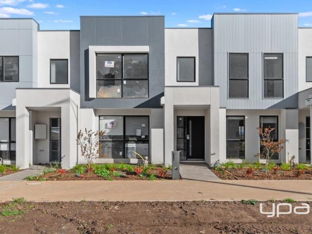 Modern & Low Maintenance Living in a Prime Location!