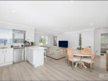 Modern, Low Maintenance Living in a Prime Location