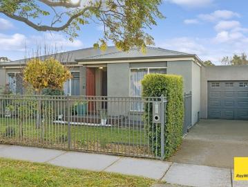 Modern, Low Maintenance Living in a Prime Location