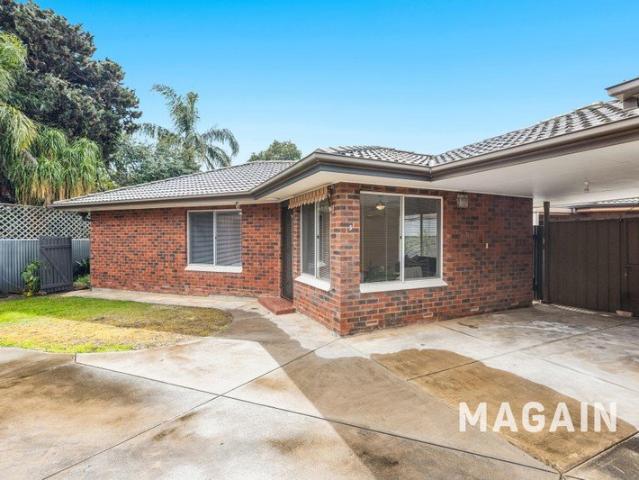 Modern, Low Maintenance Living in a Prime Location