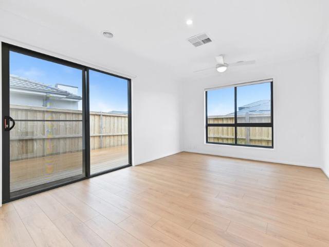 Modern, Low Maintenance Living in a Prime Location