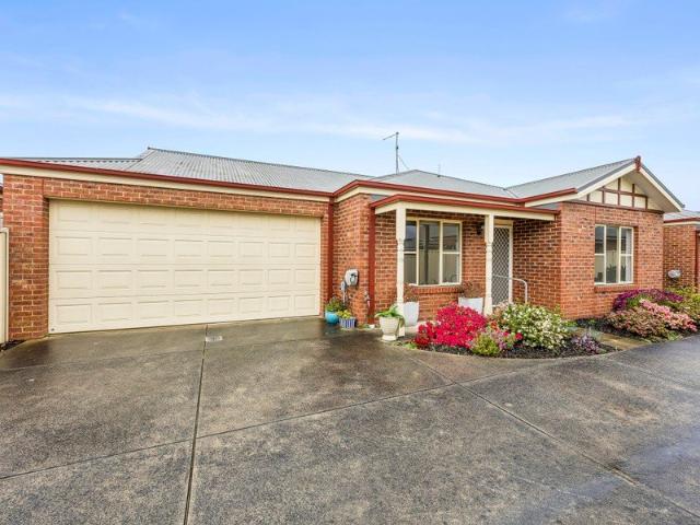 Modern, Low Maintenance Living in a Private Setting