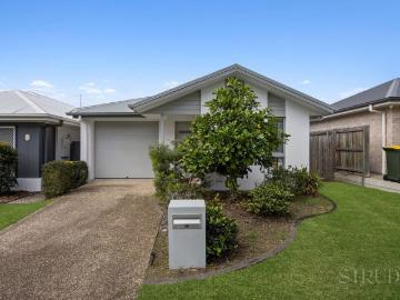 Modern, Low Maintenance Living in a Quiet Family Pocket of Deebing Heights