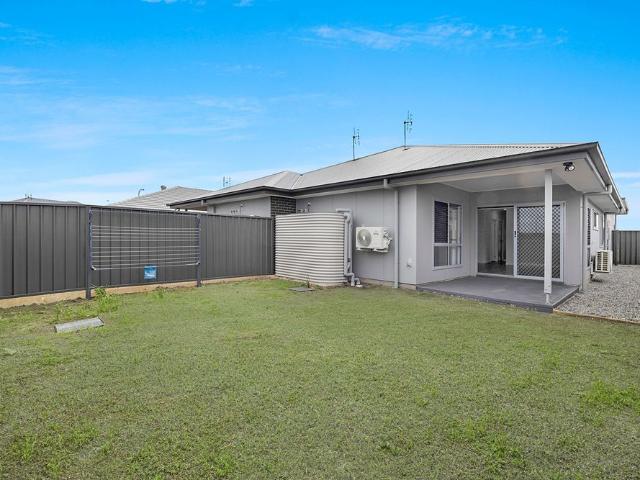 Modern & Low Maintenance Living in a Stylish Duplex