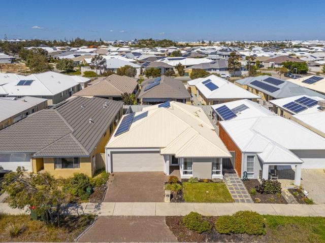 Modern, Low Maintenance Living in a Sought After Alkimos Location