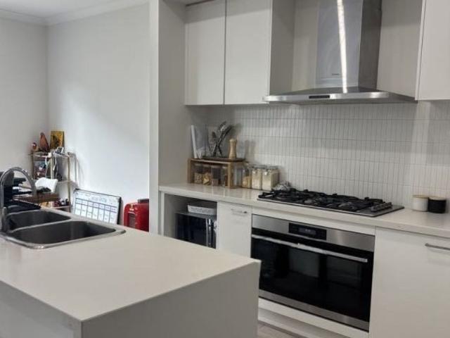 Modern & Low Maintenance Living in Armstrong Creek