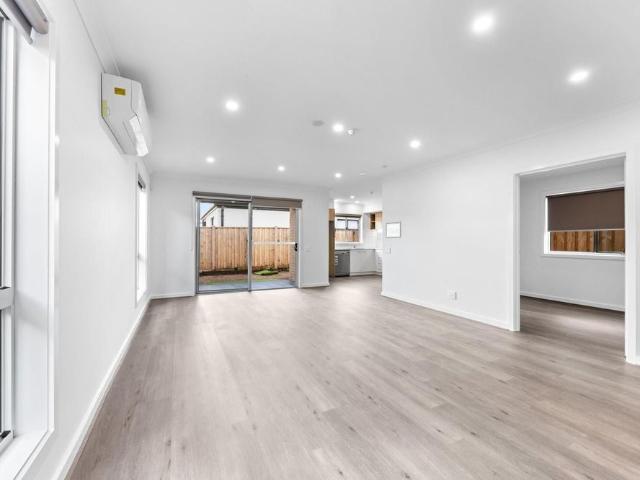 Modern, Low Maintenance Living in Beveridge