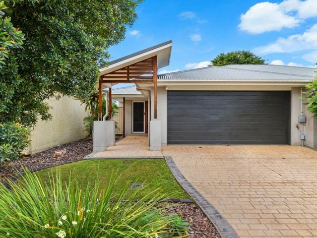 MODERN LOW MAINTENANCE LIVING IN BIRKDALE