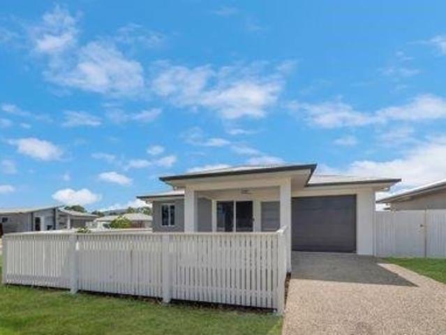 Modern & Low Maintenance Living in Convenient Oonoonba Location!