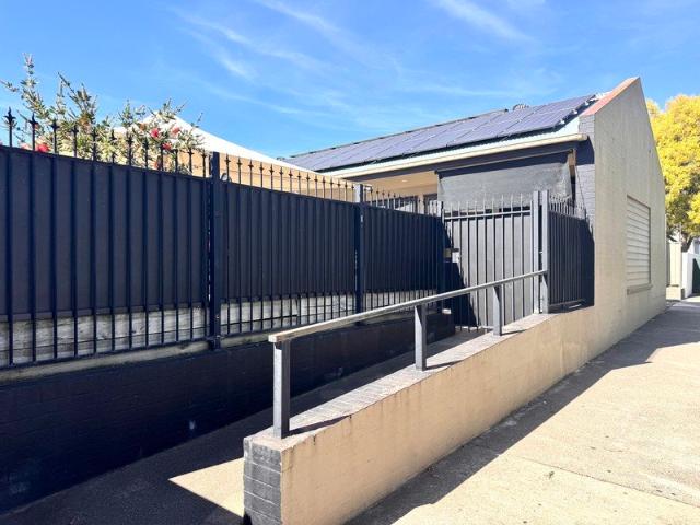 Modern, Low Maintenance Living in Cowra