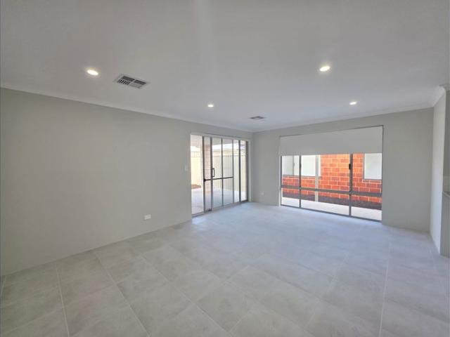 MODERN, LOW MAINTENANCE LIVING IN GOLDEN BAY