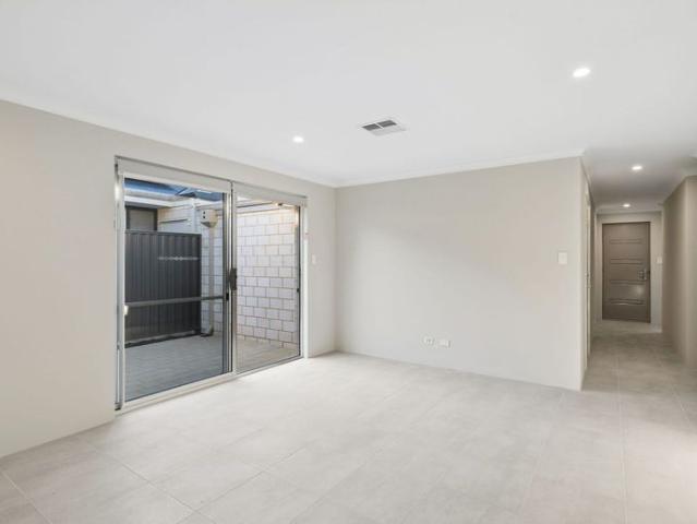 Modern & Low Maintenance Living in Henley Brook