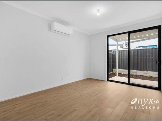 Modern, Low Maintenance Living in Paradise