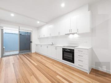 Modern, Low Maintenance Living in Prime Footscray Location