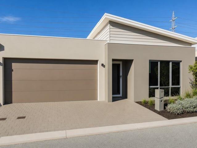Modern Low Maintenance Living in Prime Hammond Park Location
