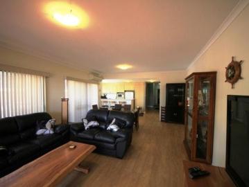 MODERN LOW MAINTENANCE LIVING IN PRIME LOCATION