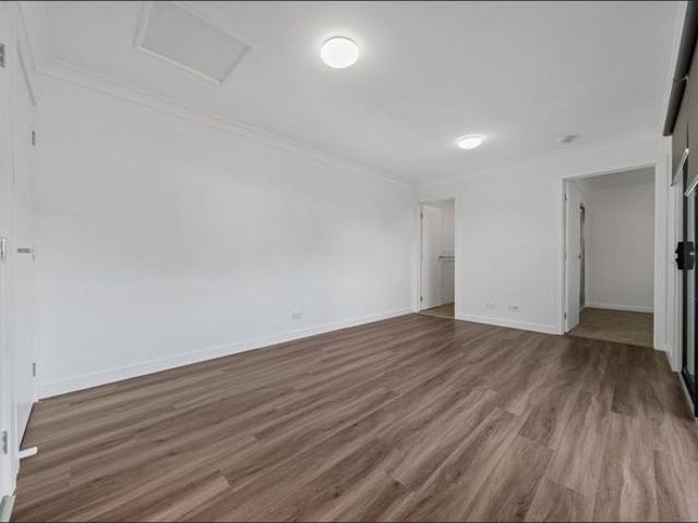 Modern & Low Maintenance Living in Prime Oran Park Location