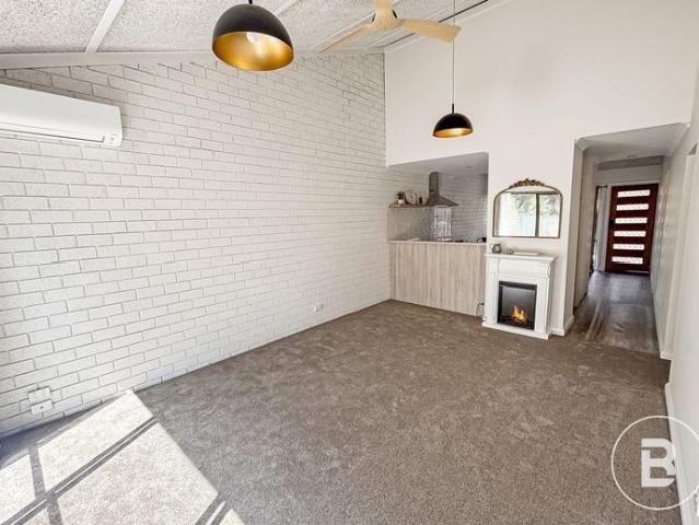 Modern, Low Maintenance Living in Quiet Complex 6 Month Lease