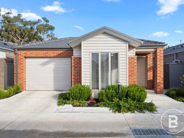 MODERN LOW MAINTENANCE LIVING IN SOUGHT AFTER ALFREDTON