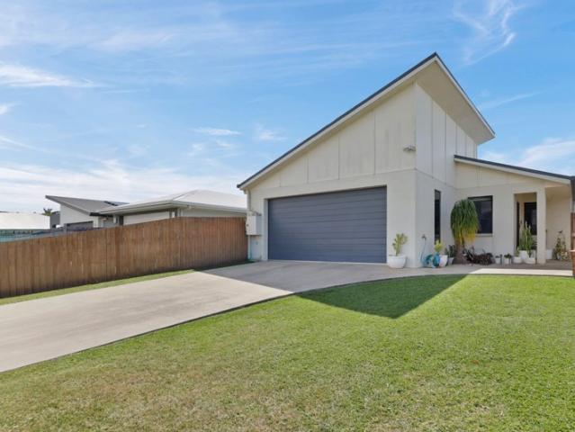 Modern, Low Maintenance Living in Sought After Ooralea