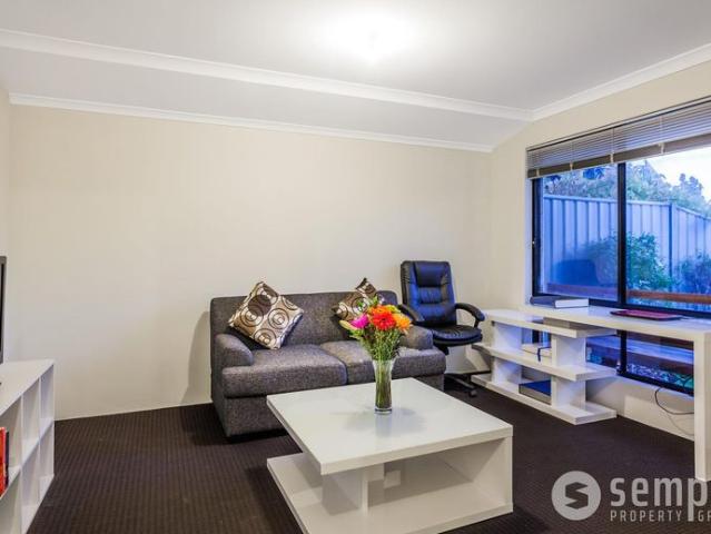 Modern Low Maintenance Living Overlooking Somerford Park