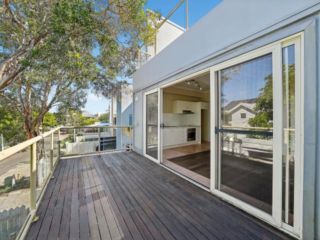 Modern, Low Maintenance Studio in Prime Location
