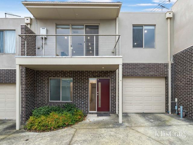 Modern & Low Maintenance Two Bedroom Townhouse with Fridge Included!