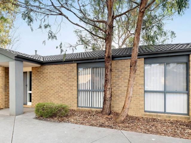 Modern & Low Maintenance Two Bedroom Unit