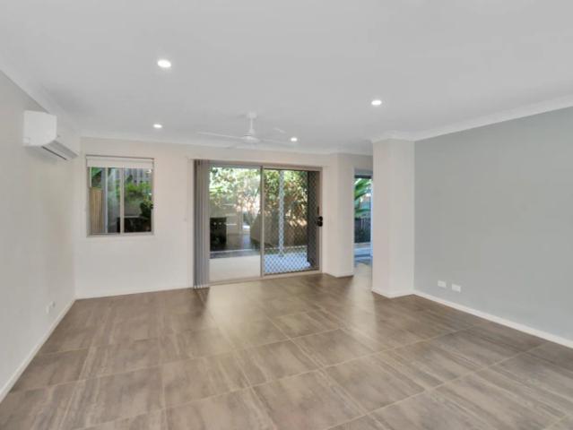 Modern Low Maintenance Townhouse