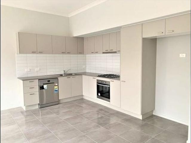 Modern, Low Maintenance Townhouse in Prime Diggers Rest Location