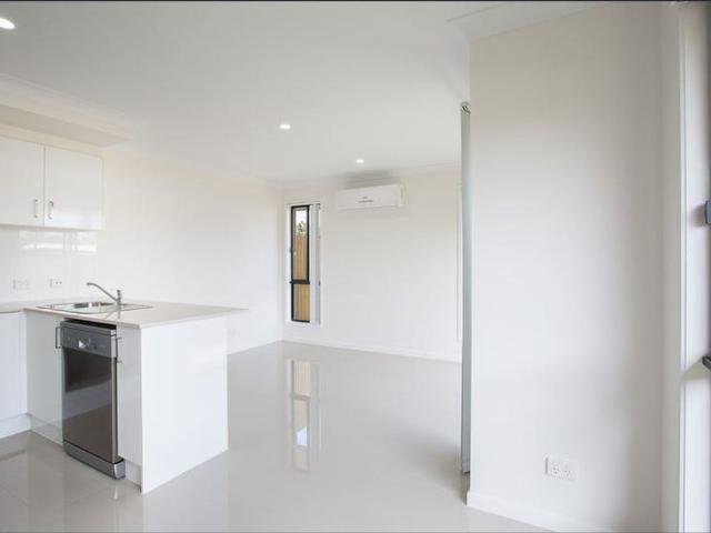 Modern & Low Maintenance Unit in a Convenient Brassall Location