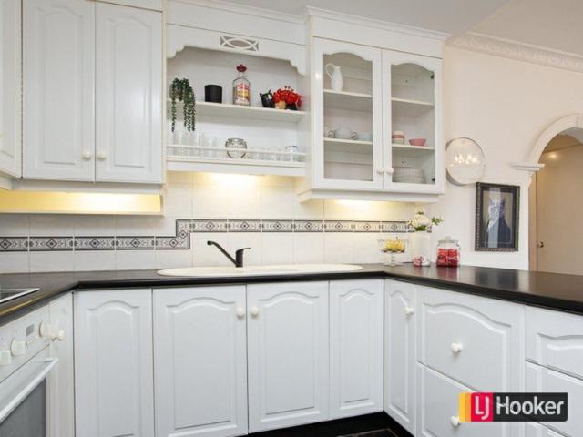 Modern & Low Maintenance Unit in East Tamworth