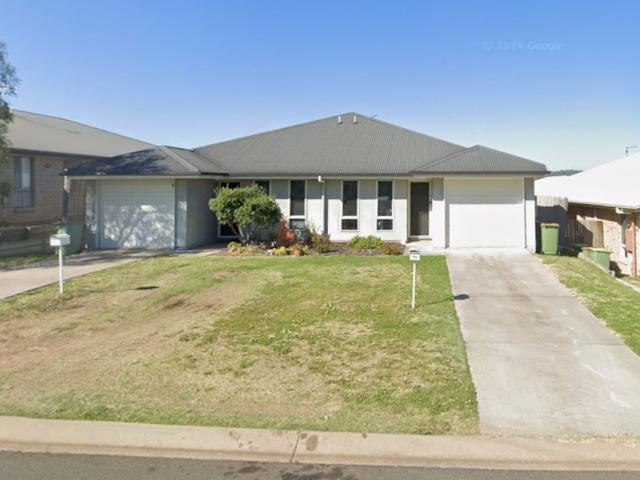 Modern & Low Maintenance Unit in Popular Glenvale