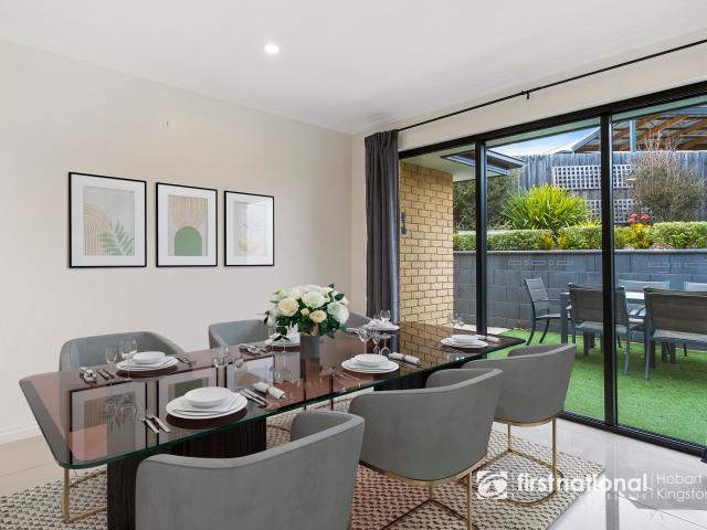 Modern, Low Maintenance Unit with Strong Investment Appeal