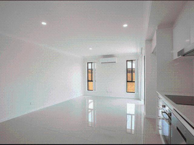 Modern & Low Maintenance 1 bedroom Duplex in the Heart of Brassall