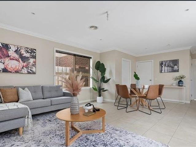 MODERN & LOW MAINTENANCE