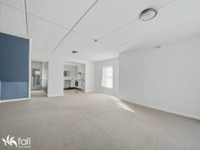 Modern, Low Maintenance 3 Bedroom Home