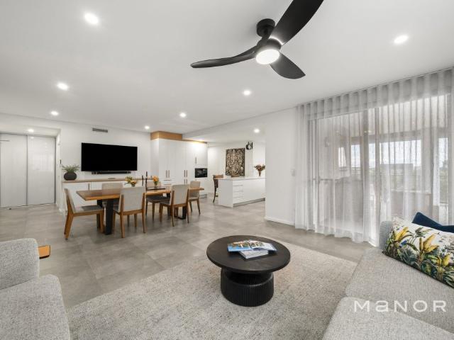 Modern & Low Maintenance!